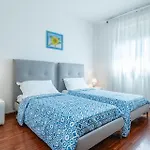 Апартаменты Graces House *