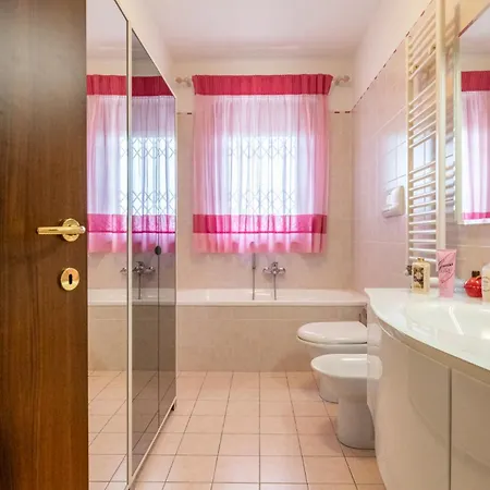 Apartamento Graces House