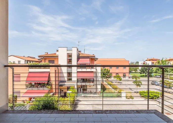 Graces House アパート