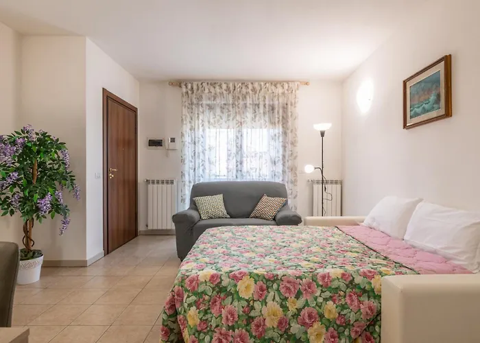 アパート Graces House