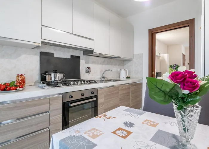 Graces House アパート