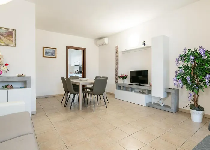 Graces House アパート ピサ